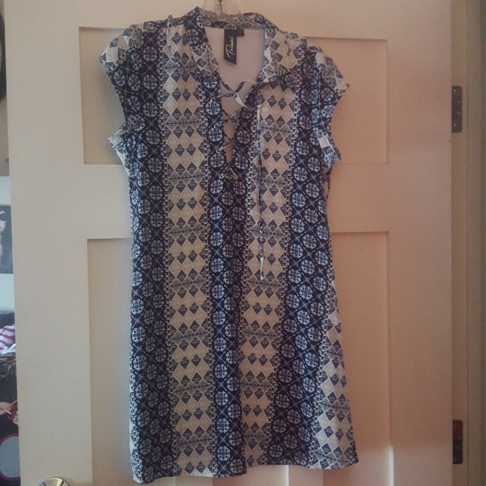 Trixxi dress